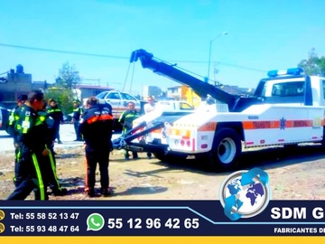 En Sdm Global Mexico Fabricacion conversion equipamiento y venta de Ambulancias de traslado en Mexico, somos fabricantes directos en Mexico. Sdm Global Mexico empresa 100% especializada en la venta fabricación conversión equipamiento de diferentes tipos de ambulancias de traslado y vehículos de emergencia, ofreciendo soluciones personalizadas para diversas necesidades en el mercado nacional.Dedicados a la fabricación de ambulancias y patrullas, ofreciendo servicios relacionados con la seguridad y emergencias, venta de unidades médicas móviles y ambulancias, además de carrocerías industriales,Somos un fabricante mexicano con más de 15 años de experiencia, especializado en la fabricación y comercialización de ambulancias y vehículos de rescate, con un enfoque en la alta calidad y el cumplimiento de normativas mexicanas.Diseñamos y equipamos ambulancias con la tecnología y los materiales necesarios para asegurar funcionalidad y seguridad, cumpliendo con las normativas mexicanas.En Sdm Global Mexico nos dedicamos a la Fabricacion conversion equipamiento y venta de Unidades Moviles Medicas Especiales en Mexico somos fabricantes directos en Mexico.