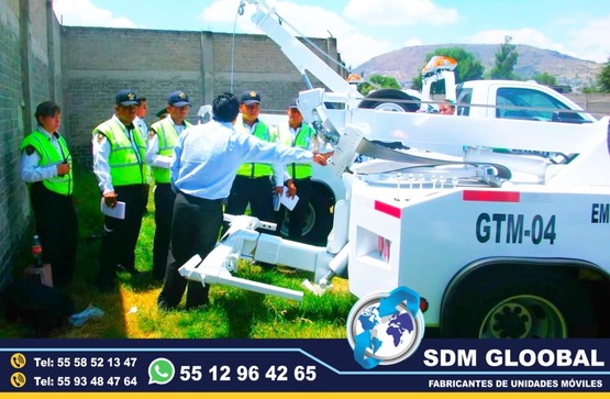 Conversion, Equipamiento Fabricantes de Moto Patrullas, Fabricacion y Venta de Luces Auxiliares,Accesorios Metalicos y Equipo para Patrullas en Mexico SDM Global Mexico somos una empresa líder como Fabricantes de MotoPatrullas asi como de unidades moviles de seguridad, rescate, salvamento, proximidad, primer respodiente, equipo tactito, anti motin, fuerzas especiales, semi remolques con personal altamente capasitado para su fabricacion, Roll bar, Tumbaburros, Burrera, Banca central, Defensa trasera, Lona, Rotulacion, Pintura, Torreta de leds, sirena, bocina, codigos, estrobos, luces, etc. somos fabricantes.El término auto o moto Patrulla es utilizado para Patrullar un área concreta asignada. ​ Su función primaria es servir de apoyo a los oficiales de Policía en sus tareas diarias como rondines y traslado de delincuentes. somos fabricantes de unidades moviles especiales.Somos una Empresa Mexicana líder en el Mercado con años de experiencia, especialistas en el Equipamiento de Patrullas Equipadas Cajas y Remolques Unidades Moviles Especiales de Seguridad, Rescate, Salvamento, Salud, Comunicacion, Higine, etc.,Somos fabribricantes directos, distribuidores en todo Mexico, comunicate y te atenderemos personalmente.